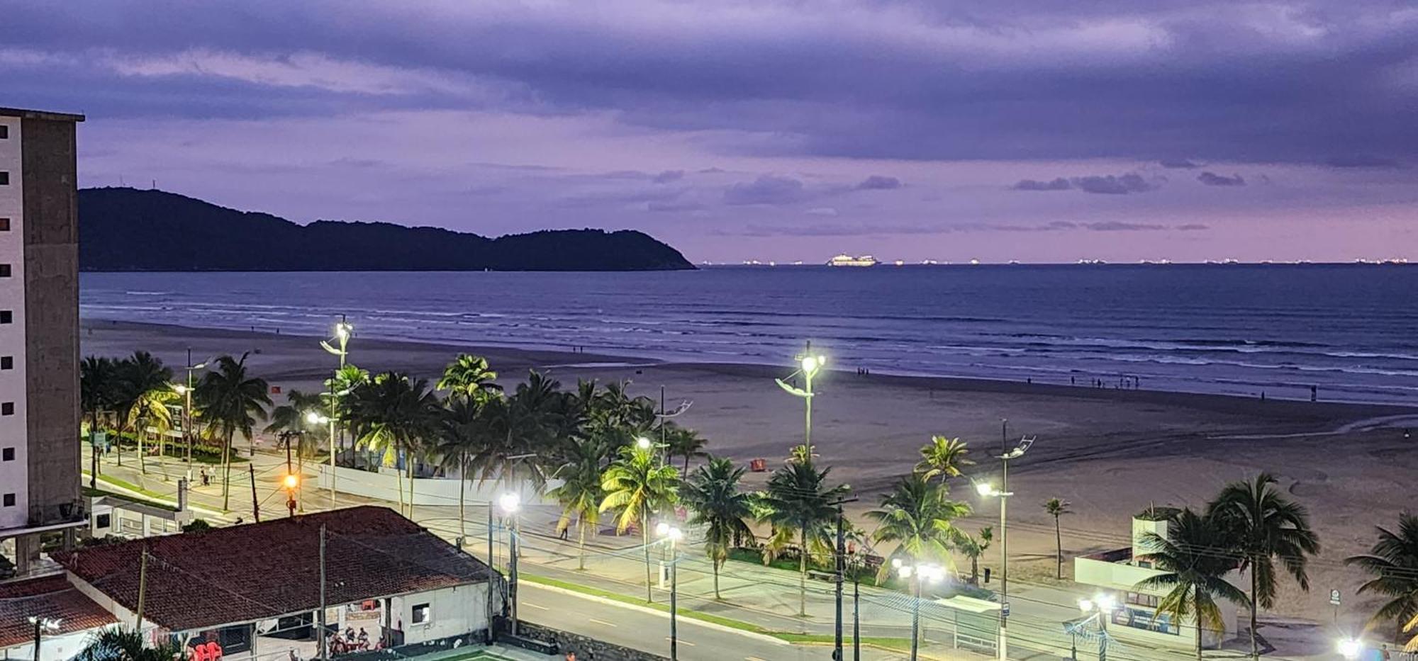 Apto Frente Mar Em Praia Grande Exterior foto